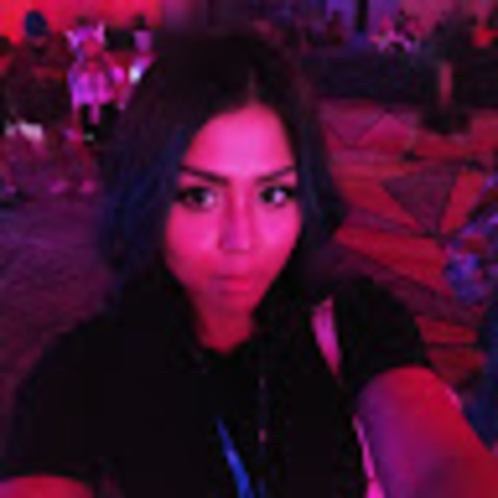 Meet your Posher, Marika